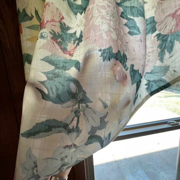 Valance for Double Window - Picture 3 of 3